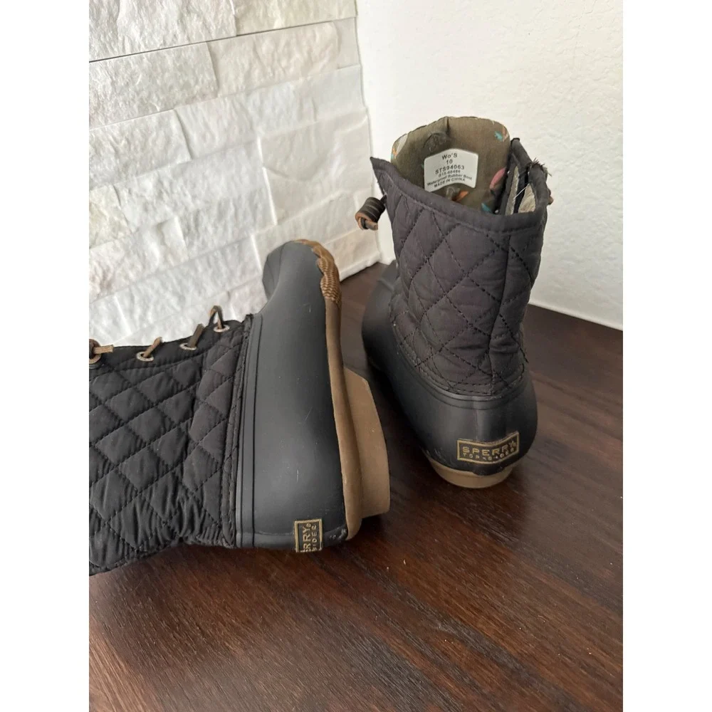 Sperry Top-Sider Saltwater Black Quilted Duck Boots! Size: Women's 10